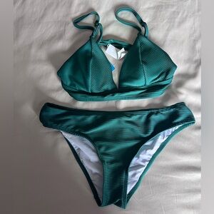 141: Cupshe Emerald Bikini Set